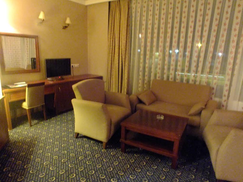 Kndf Marine Hotel Istambul Exterior foto